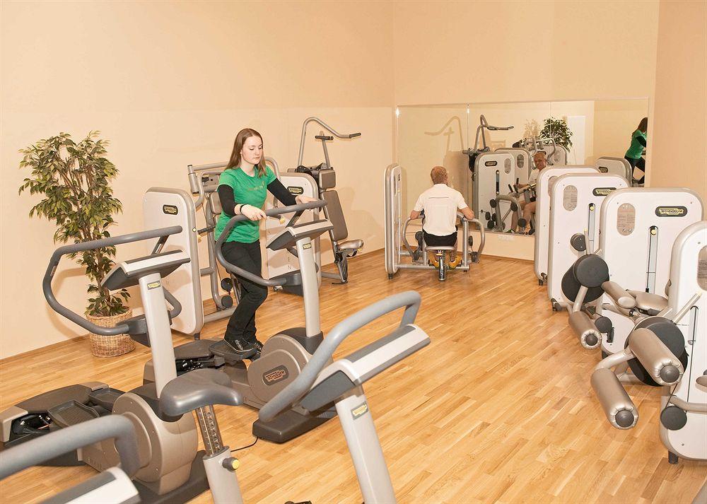 Strandhotel Seerose Kolpinsee Ngoại thất bức ảnh