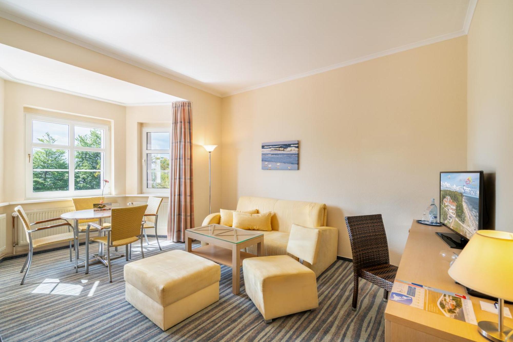 Strandhotel Seerose Kolpinsee Ngoại thất bức ảnh