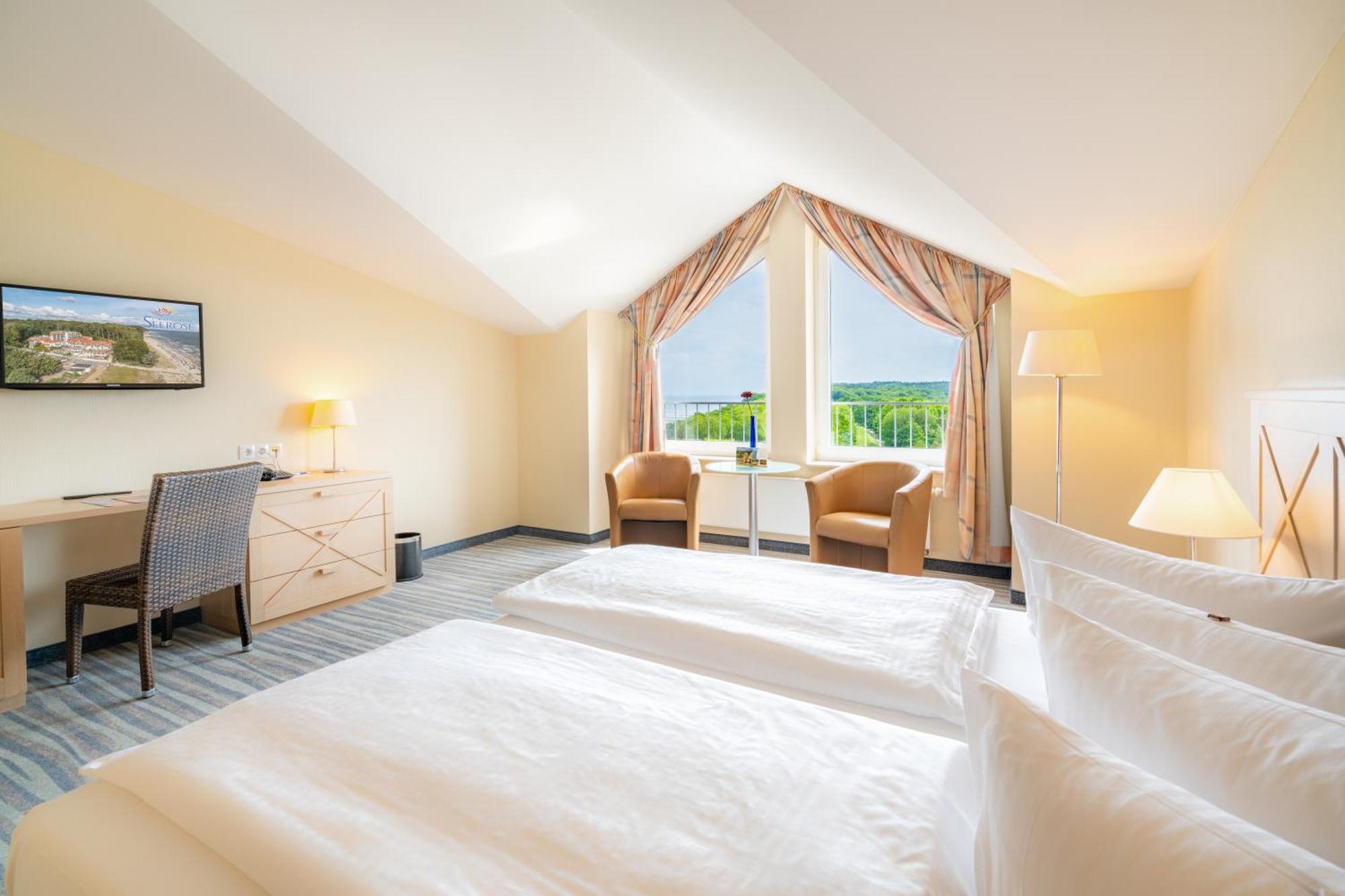 Strandhotel Seerose Kolpinsee Ngoại thất bức ảnh