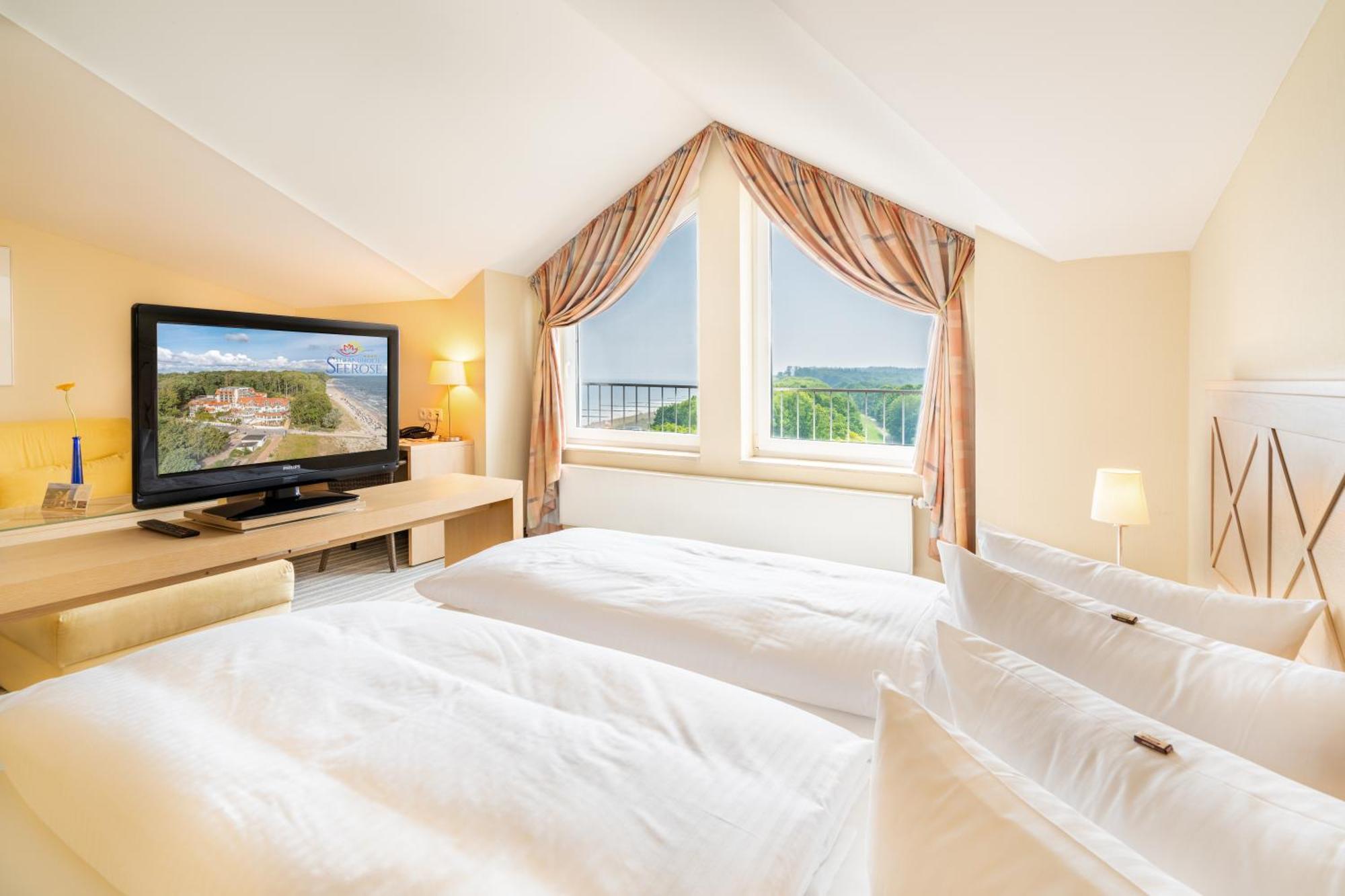Strandhotel Seerose Kolpinsee Ngoại thất bức ảnh