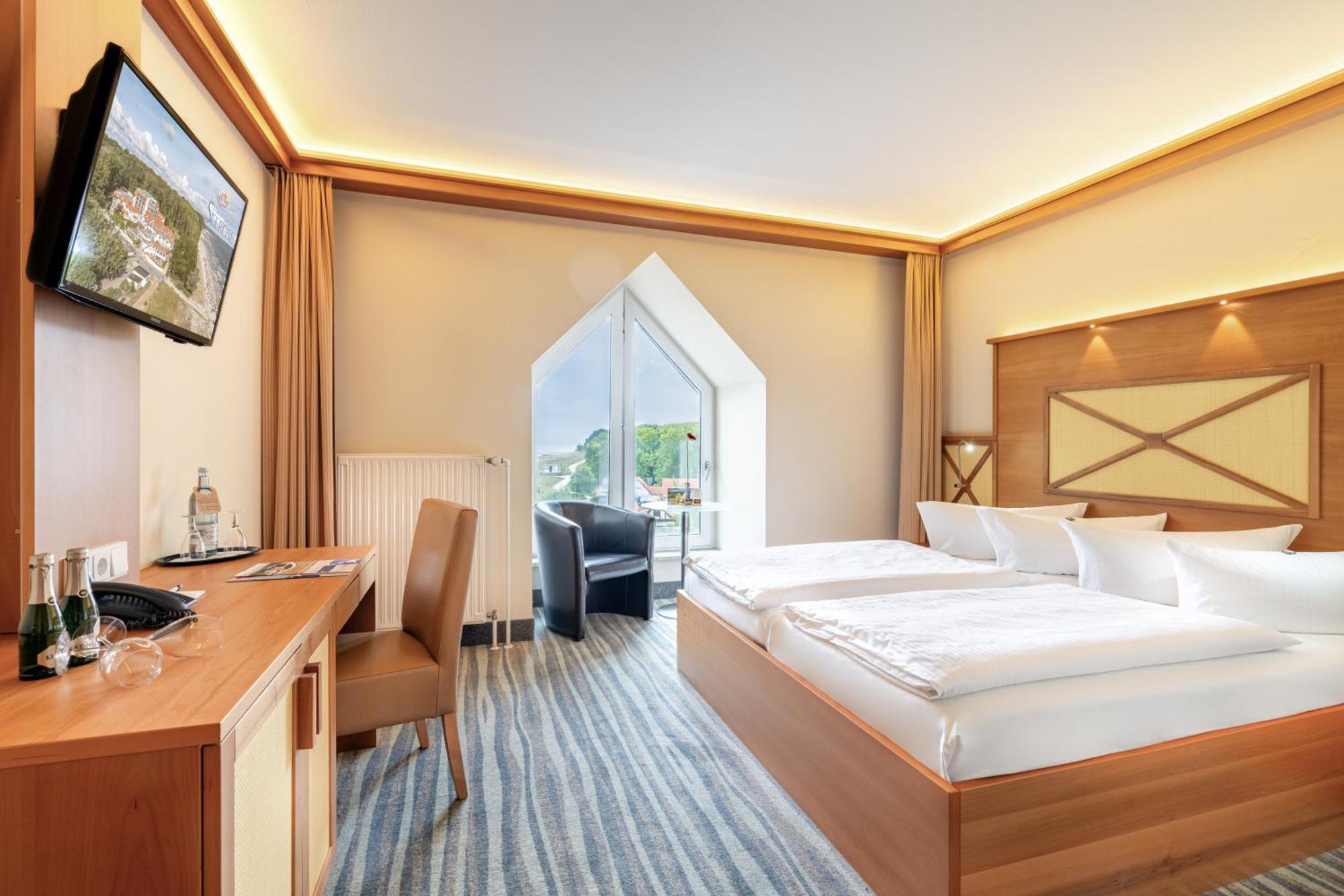 Strandhotel Seerose Kolpinsee Ngoại thất bức ảnh