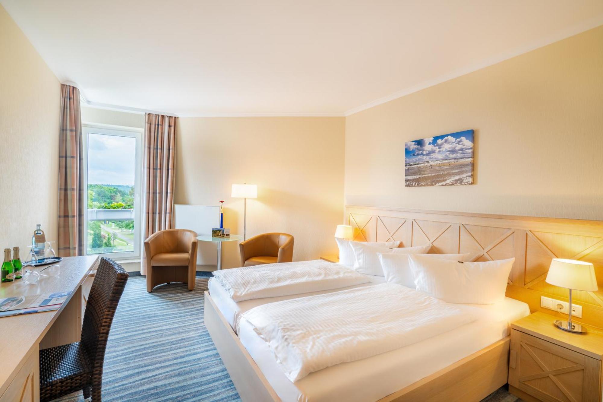 Strandhotel Seerose Kolpinsee Ngoại thất bức ảnh