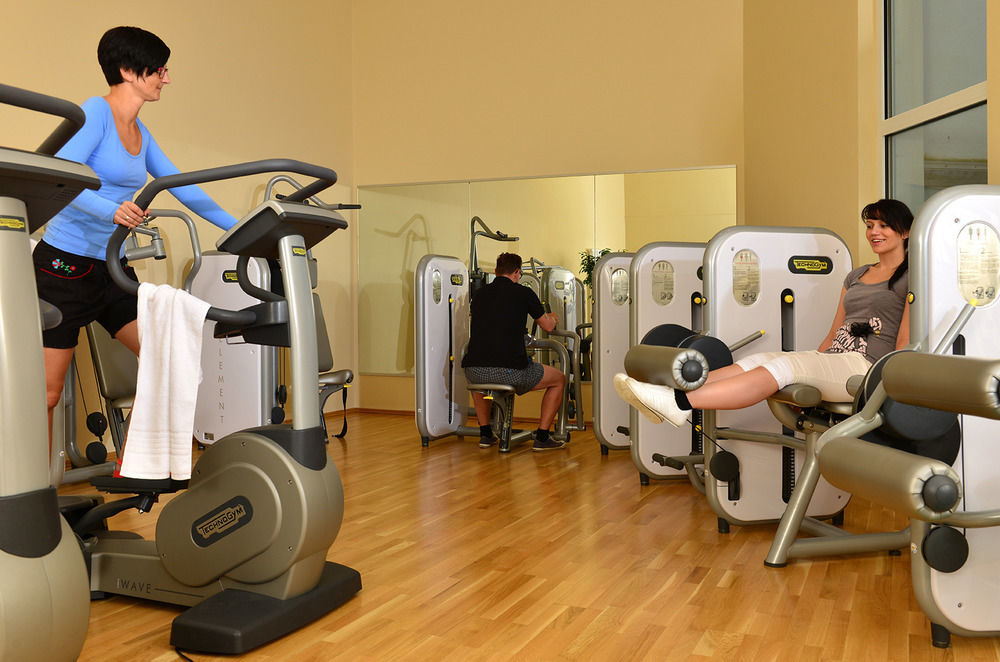 Strandhotel Seerose Kolpinsee Ngoại thất bức ảnh